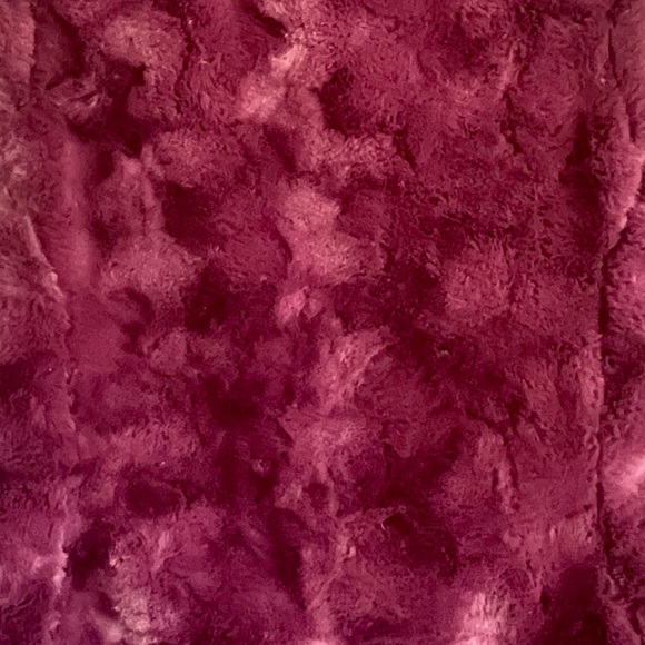 Plush Purple Faux Fur Vest - Picture 4 of 6